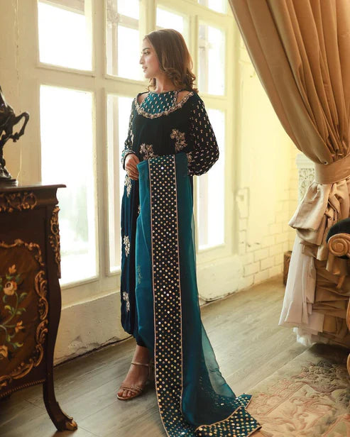 Afrozeh Velvet Embroidered 3-Piece Suit