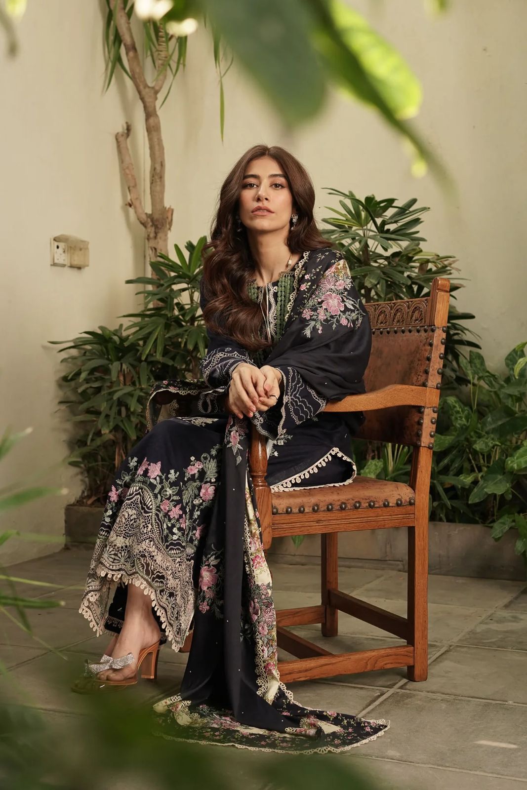 Maryum & Maria Luxury Lawn 3-Piece Suit