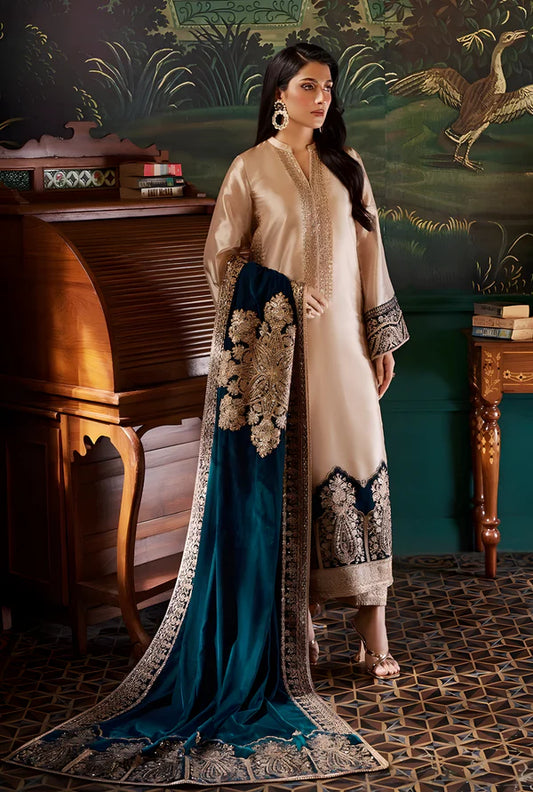 Zainab Chotani Luxury Velvet 3-Piece Suit